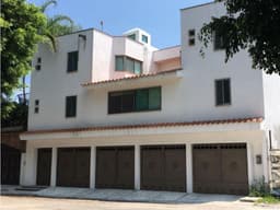 SE VENDE CASA SOLA EN SUMIYA