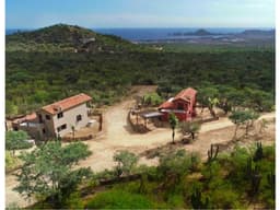 House for sale in Tezal, Cabo San Lucas, BCS.
