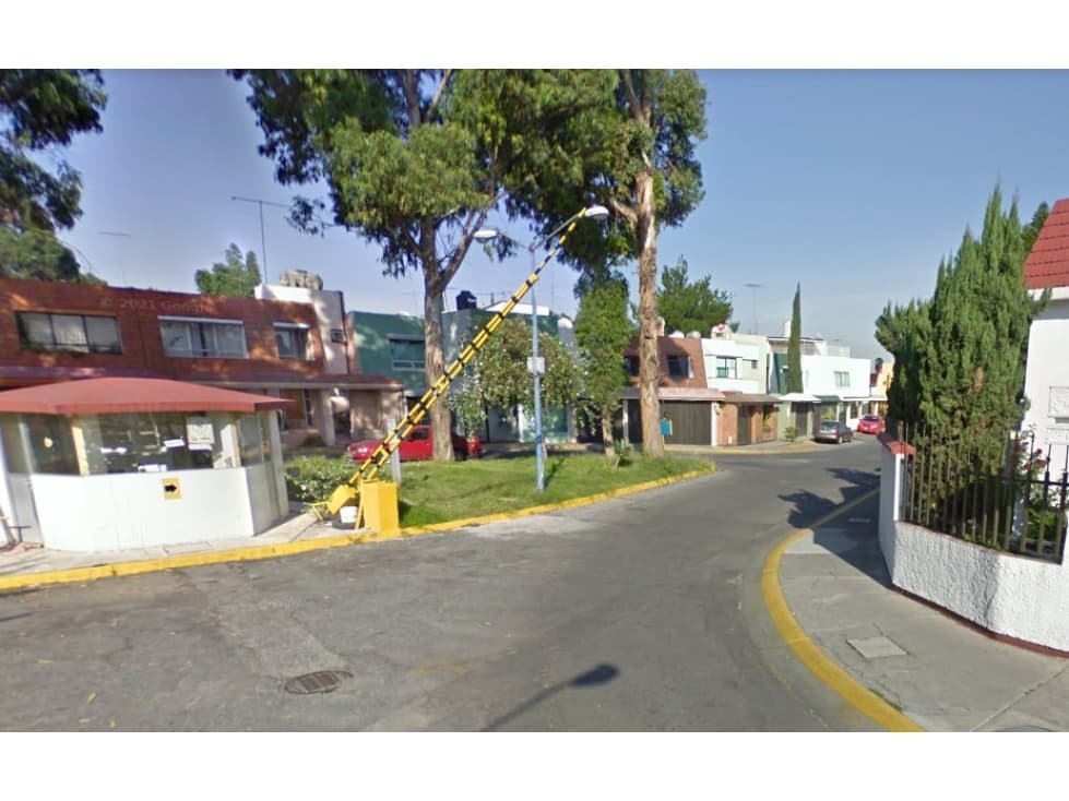 Yo Protejo Tu Inversión, Casa Remate en Jardines del Alba, Cuautitlán — foto 1