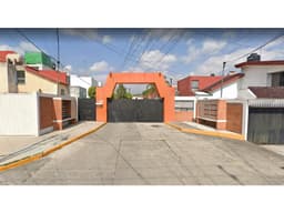 CASA EN COL. SEIS DE ENERO PUEBLA