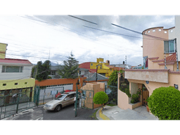 CASA EN REMATE BANCARIO EN TLALNEPANTLA. PRECIO DE OPORTUNIDAD