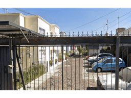 CASA DE REMATE BANCARIO EN TLALPAN. PRECIO DE OPORTUNIDAD