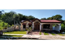 Hermosa casa en venta en Campestre Del Pedregal