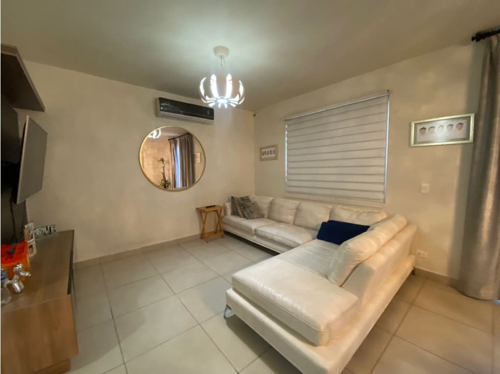 LA ENCANTADA — foto 4
