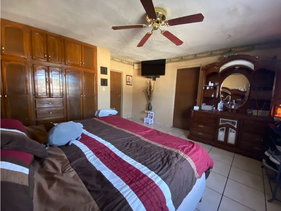VENTA IDEAL PARA INVERSIÓN EN ESQUINA — foto 3