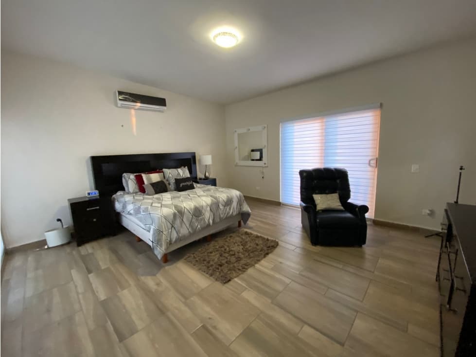 LA ENCANTADA — foto 6