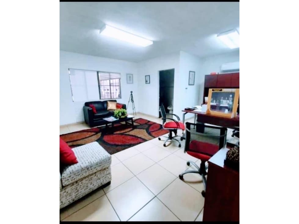 CASA EN VENTA EN COL. SAN BENITO — foto 1