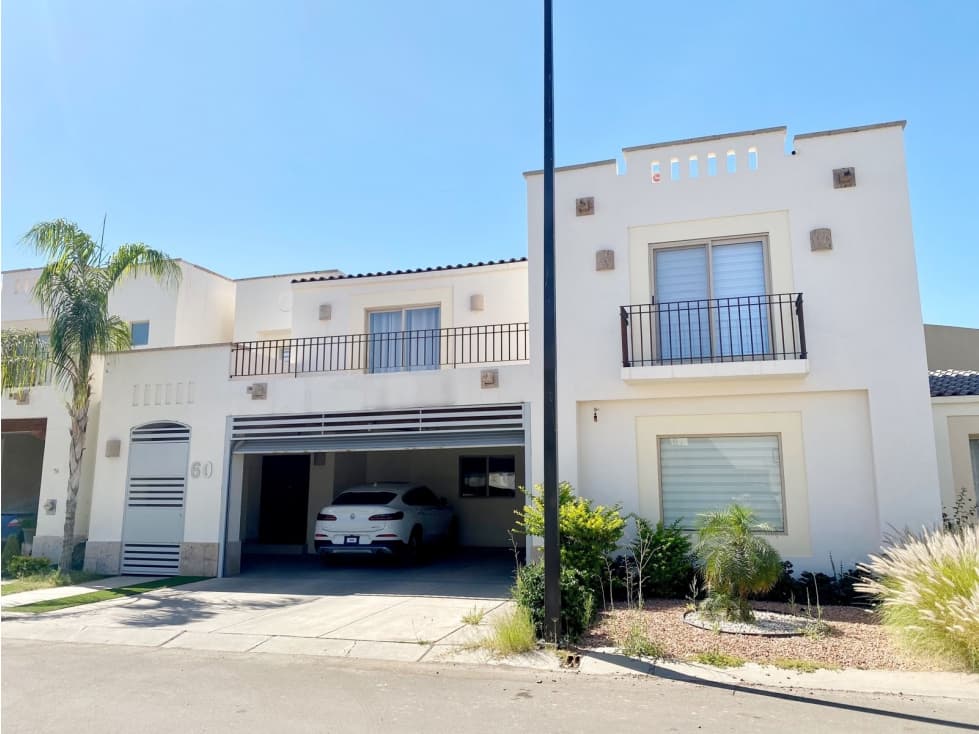 LA ENCANTADA — foto 1