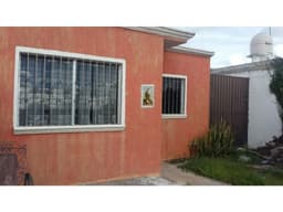 CASA EN RENTA EN CAUCEL DE UNA RECAMARA