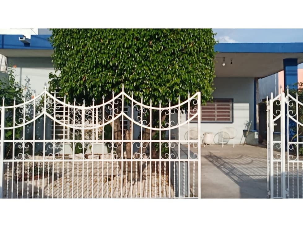 Casa Amueblada en RENTA con alberca al Oriente — foto 1