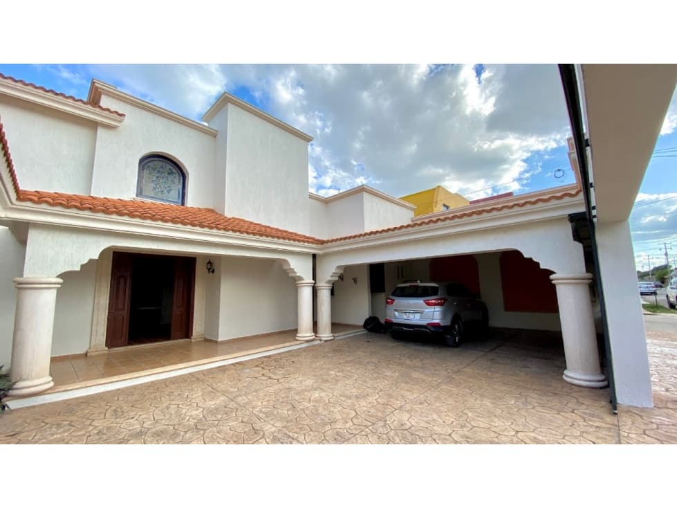 Casa en venta 4 habitaciones, 5 baños, alberca — foto 2
