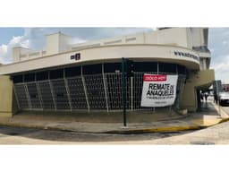 ESPACIOSO LOCAL COMERCIAL EN EL CENTRO DE MERIDA