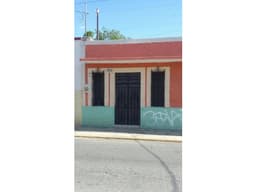 Casa en RENTA AMUEBLADA en Chembech, Centro.