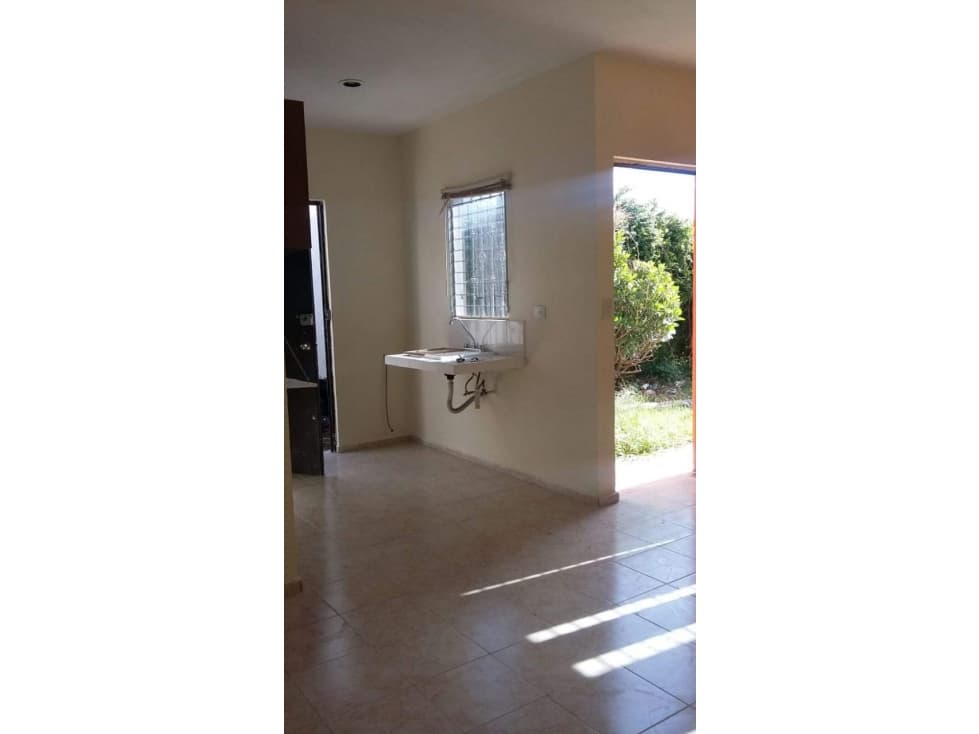 CASA EN RENTA EN CAUCEL DE UNA RECAMARA — foto 3