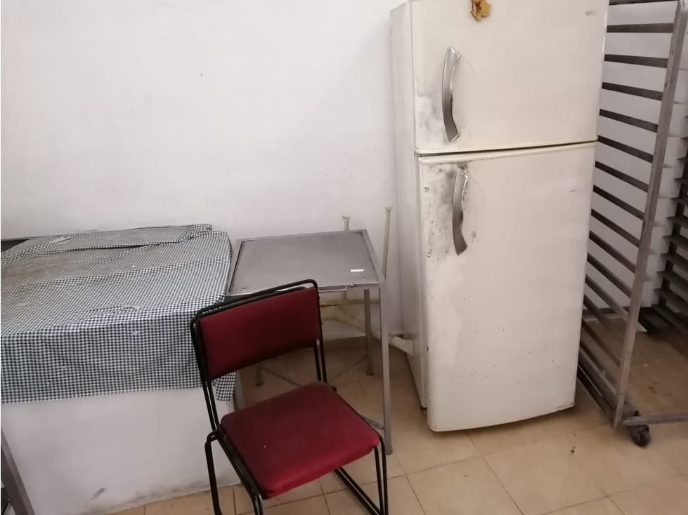 LOCAL PARA COMIDA EN RENTA BUENA UBICACION — foto 3