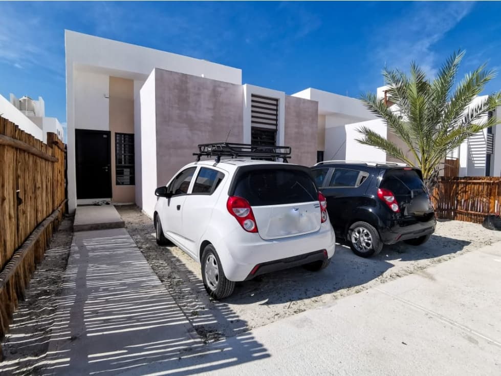 Casa chelem de una planta y 3 recámaras — foto 1