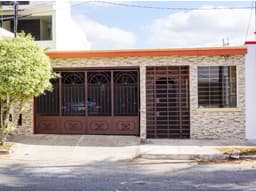 Casa En Venta De 1 Planta De Montejo ll