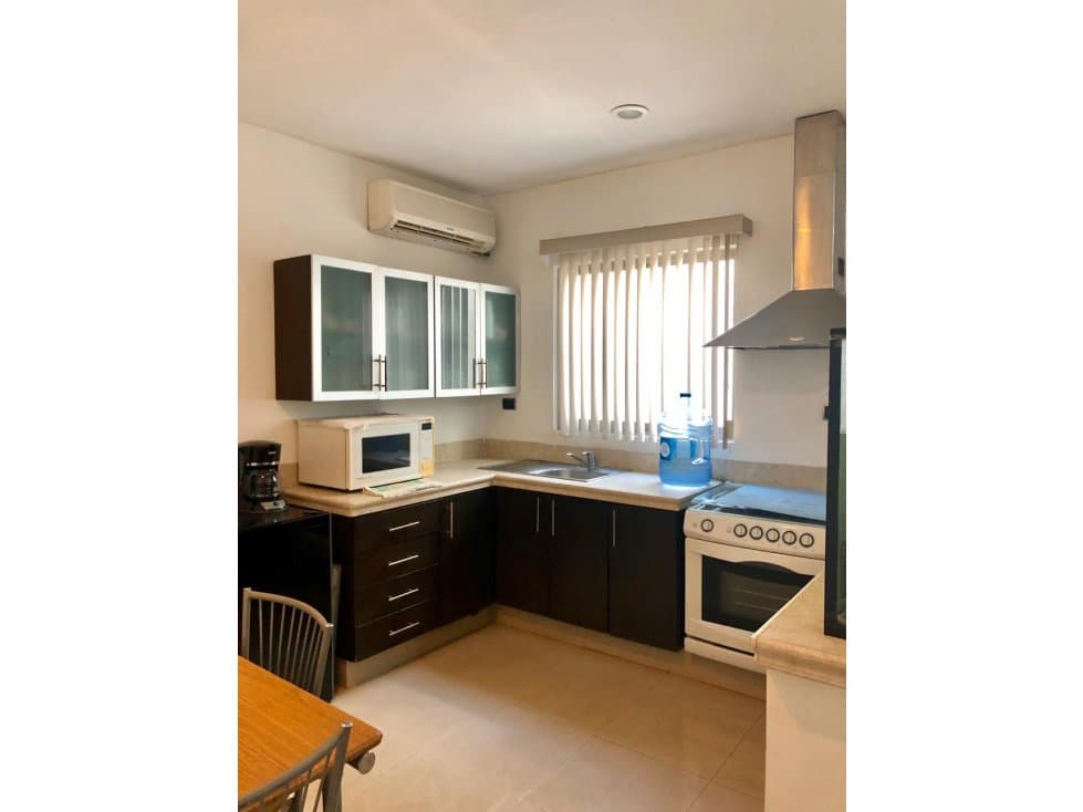 HERMOSA Y ESPACIOSA CASA EN ALTABRISA — foto 3