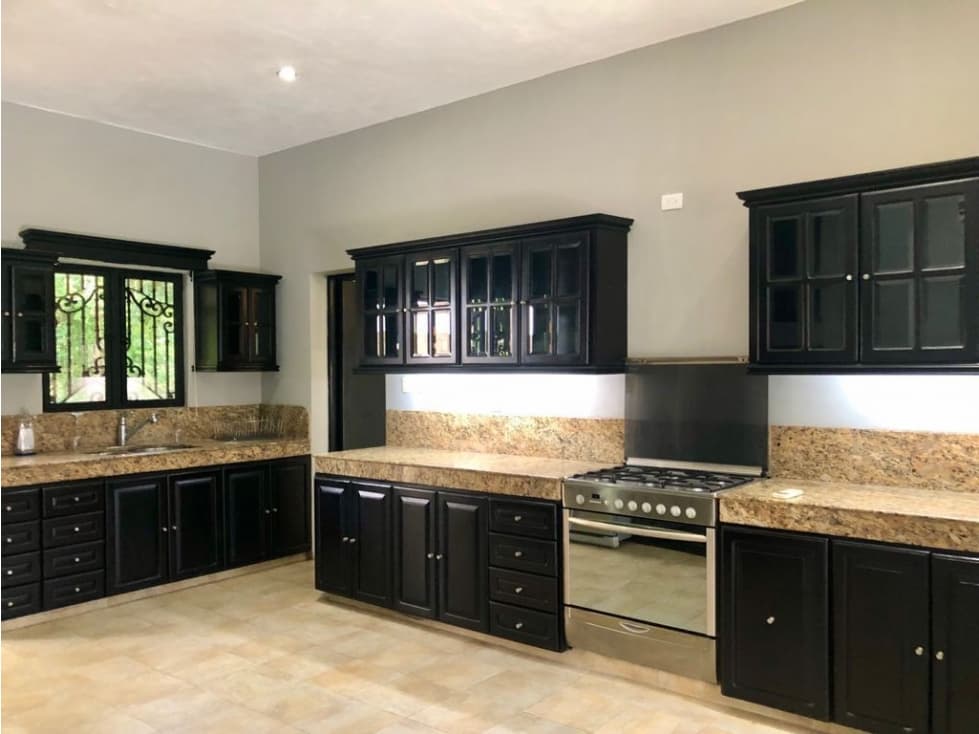 VENTA CASA MÉRIDA CLUB LA CEIBA UNA PLANTA REMODELADA — foto 3