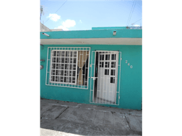 SE VENDE CASA EN LOMAS DEL VERGEL, VERACRUZ