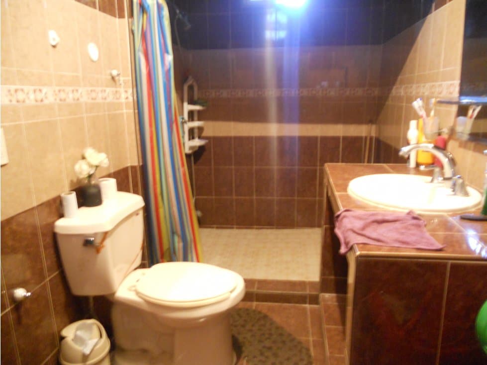 VENTA DE AMPLIA CASA EN EL TEJAR — foto 6