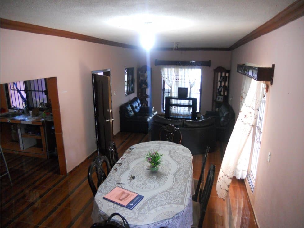 VENTA DE AMPLIA CASA EN EL TEJAR — foto 2