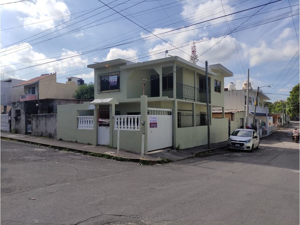 VENTA DE CASA EN COL. NUEVAS ESPERANZAS, VERACRUZ — foto 1