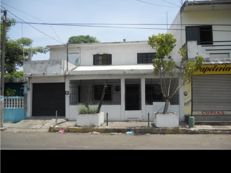 VENTA  DE CASA EN LA CARRANZA — foto 1