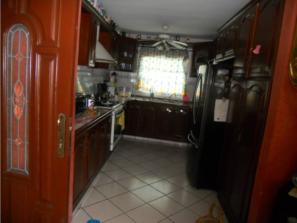 VENTA DE CASA CON ALBERCA EN GEO DEL PUERTO — foto 3