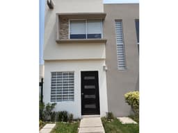 VENTA DE CASA EN PRIVANZAS