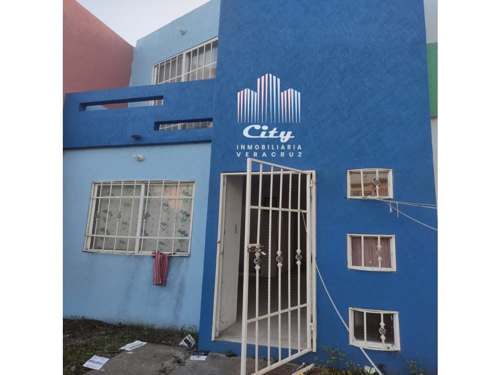 VENTA DE CASA EN LOMAS DE RIO MEDIO 4 — foto 1