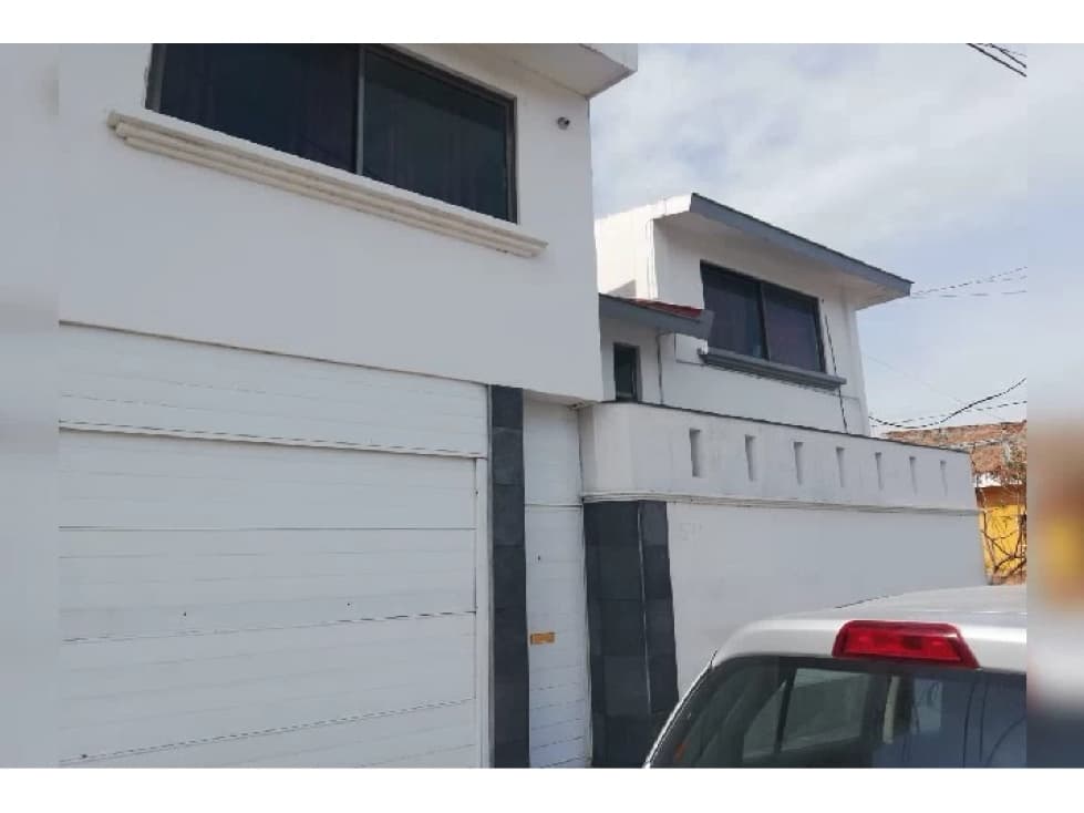 CASA EN VENTA EN LA FORMANDO HOGAR — foto 1