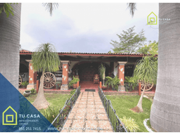 RESIDENCIA EN VENTA EN ZONA NORTE DE LA CIUDAD
