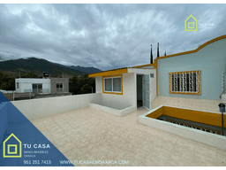 CASA EN HUAYAPAM