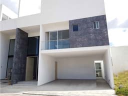 Casa en venta en La Carcaña, San Pedro Cholula, Puebla.