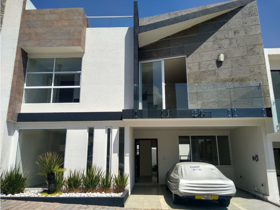 Casa en venta en Parque Hidalgo Lomas de Angelópolis — foto 1