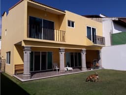 Burgos Bugambilias, preciosa casa en renta, alberca, vigilancia.