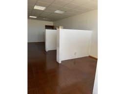 02451 SE  RENTA OFICINA EN TORRE PLAZA BOSQUES, AGUASCALIENTES.