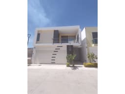 02454 SE RENTA BONITA CASA EN SANTA IMELDA, AGS.