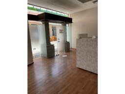 02440 SE  RENTA OFICINA EN TORRE PLAZA BOSQUES, AGS.