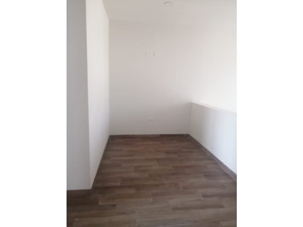 01516 SE VENDE CASA EN LAS PLAZAS — foto 6