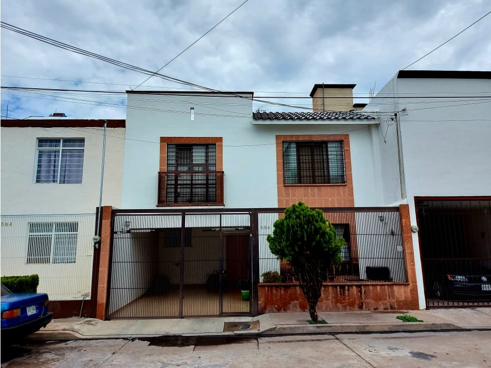 Venta casa fuentes de la asunción Aguascalientes — foto 1