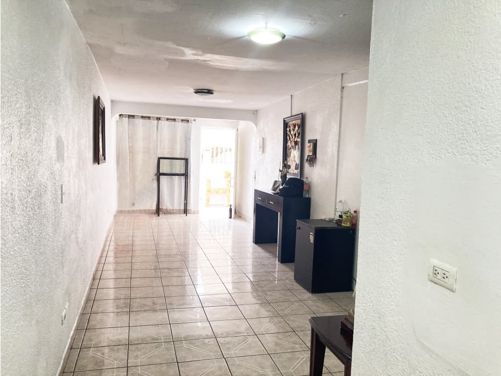 CASA EN VENTA EN JABALIES. CENTRICA — foto 2