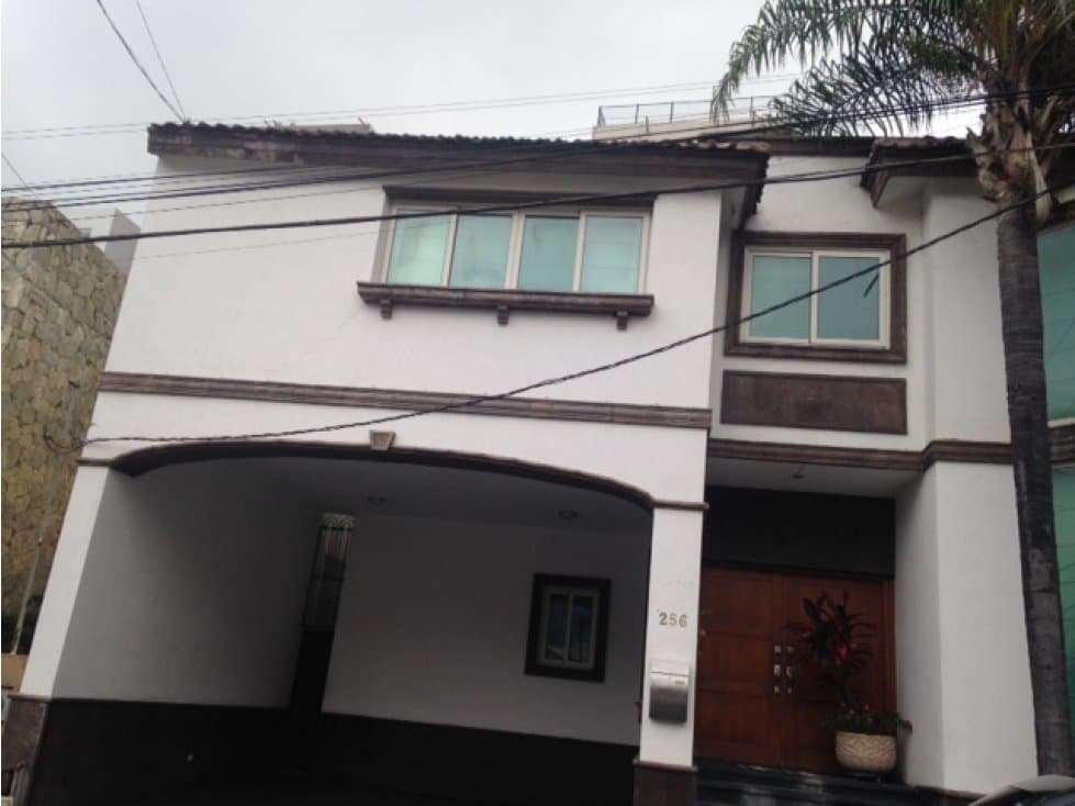 CASA EN RENTA EN COLORINES GHC — foto 1
