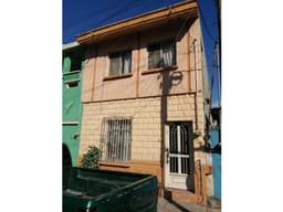 CASA EN VENTA  CENTRO PRIMER CUADRO   ACEPTAMOS CREDITOS  MAO