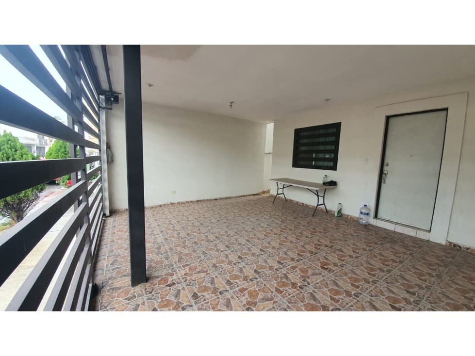 CASA SEMI AMUEBLADA , A ESPALDAS PARQUE IND KALOS, — foto 4