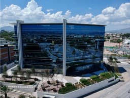 OFICINAS EN RENTA EN LOS PARQUES DE 237M2. ALF