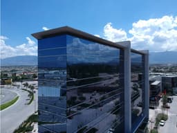 OFICINAS EN RENTA EN LOS PARQUES DE 105M2. ALF