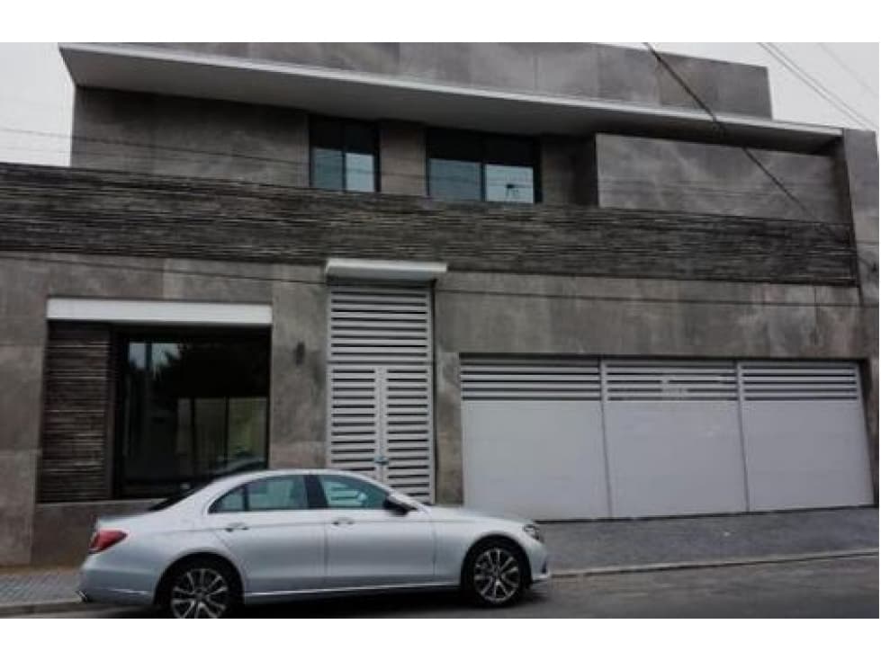 CASA NUEVA EN RENTA FUENTES DEL VALLE — foto 1