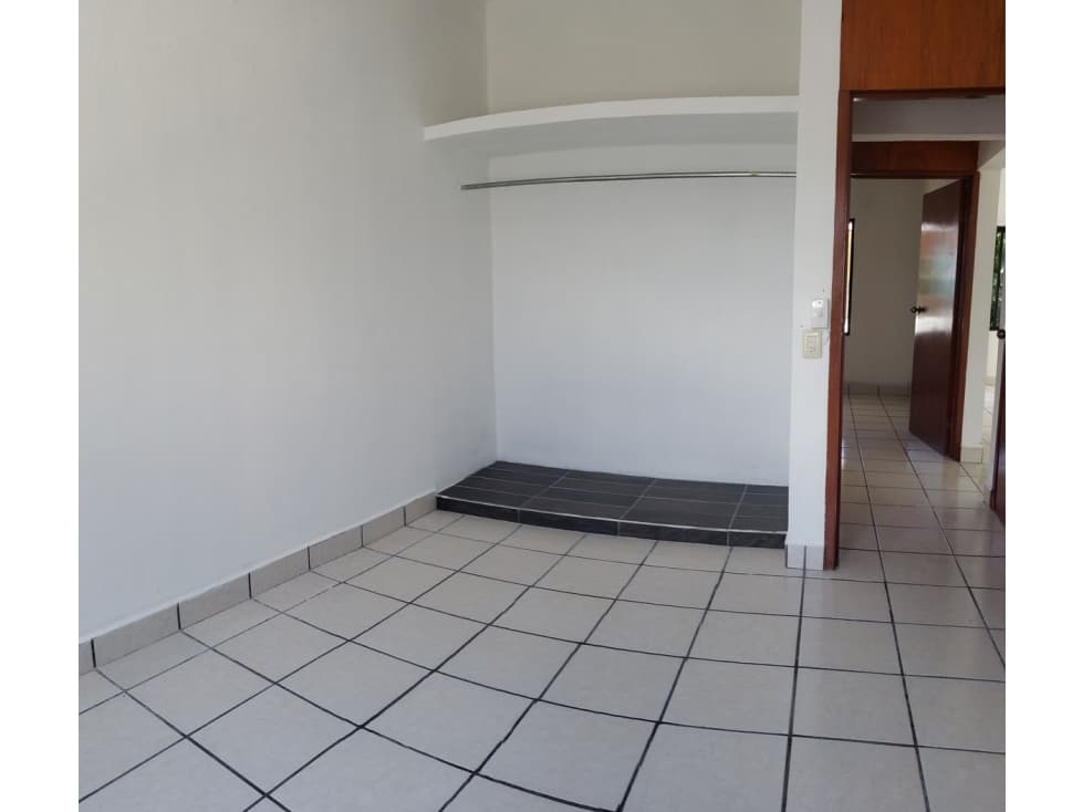 CASA EN CENTENARIO — foto 2